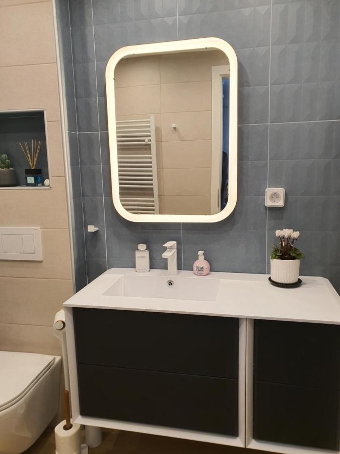 אתונה Tony'S Suite With Parking מראה חיצוני תמונה